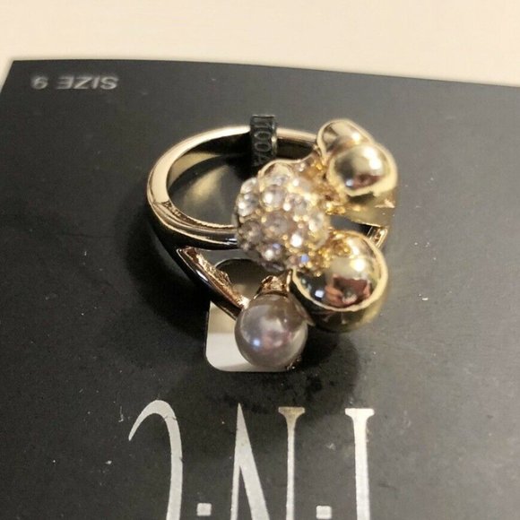 Inc International Concepts Gold Ring size-9 - Picture 2 of 4